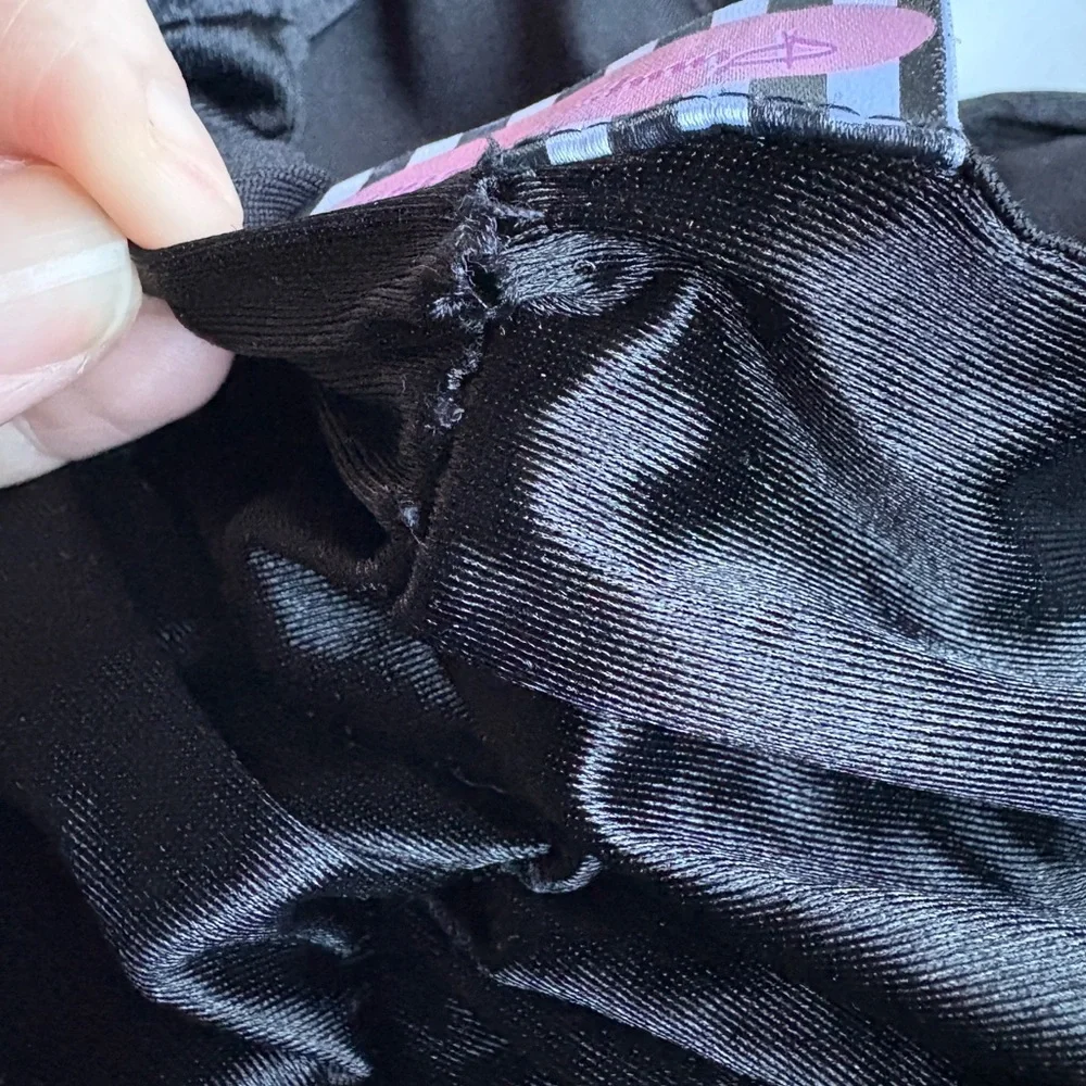 Pinup Couture Marilyn Black Ruched Swimsuit Retro Bathing Suit One-Piece - Small - Picture 6 of 6